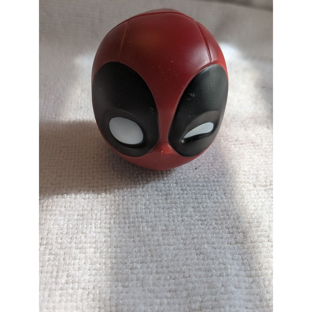 Marvel Deadpool Head Figure Red Mask‎ Stylized Collectible Toy B. China 2497115
